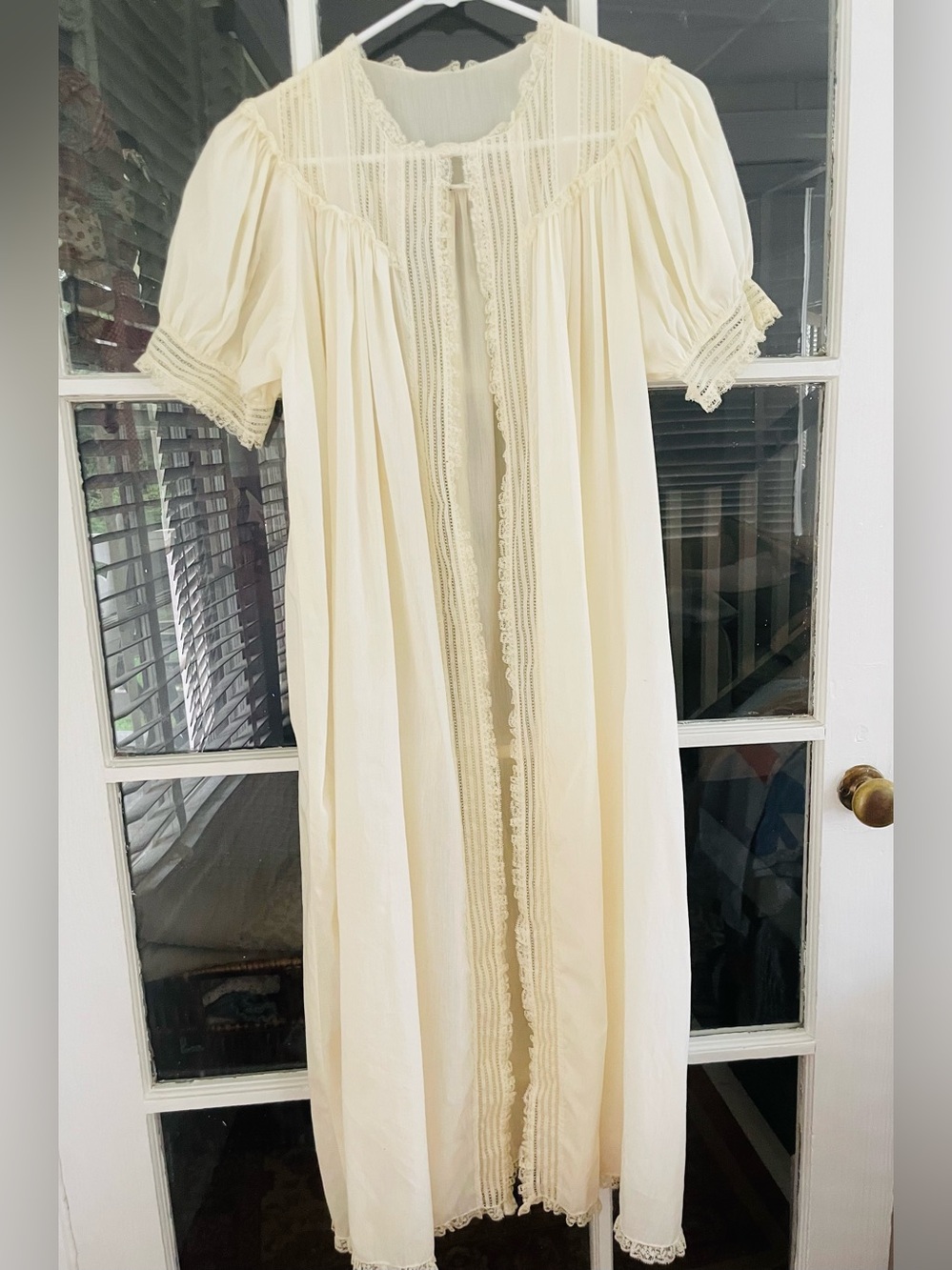 Vintage Chevette Jr Robe Flyaway Open Wrap Midcentury 1950s/60s Ivory Cream